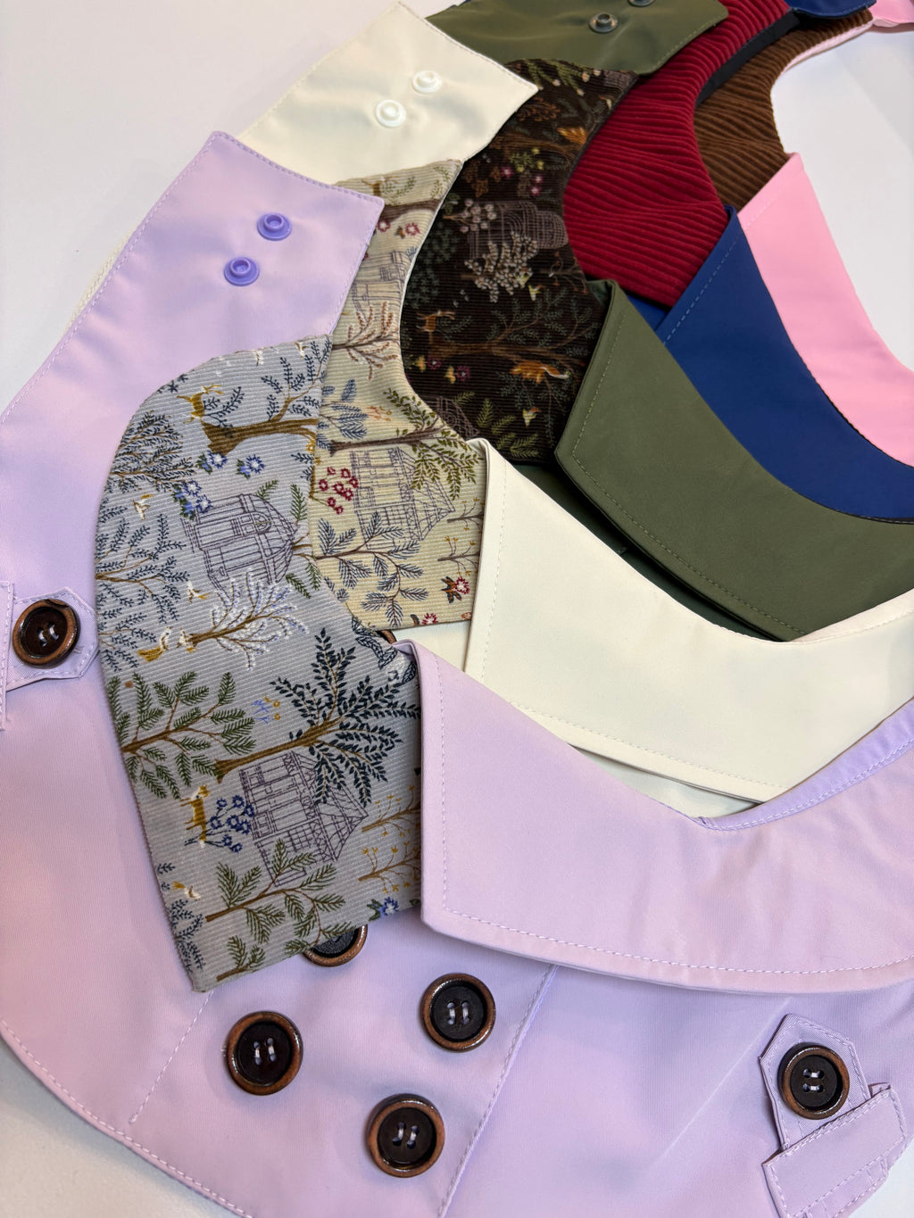 Hokkoh corduroy pet bib